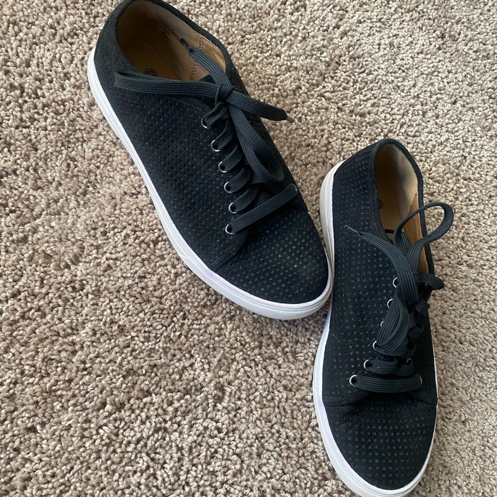 Susina black shoes in size 7.5